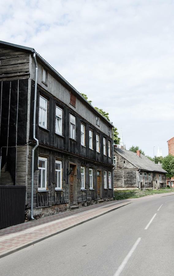 Ferienwohnung Frankenstein Girl Liepāja Exterior foto